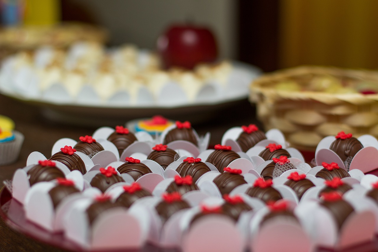 Comida festa infantil 50 pessoas: Melhores ideias para combinar com sua festa